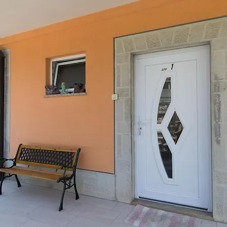 Apartment Vesna *